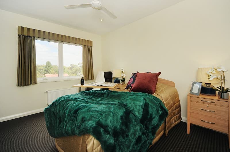 The Heights Room with Bed