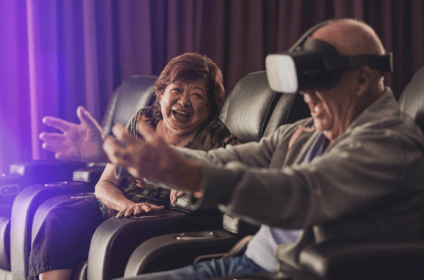 Retouched_Man and Woman in VR_Resized
