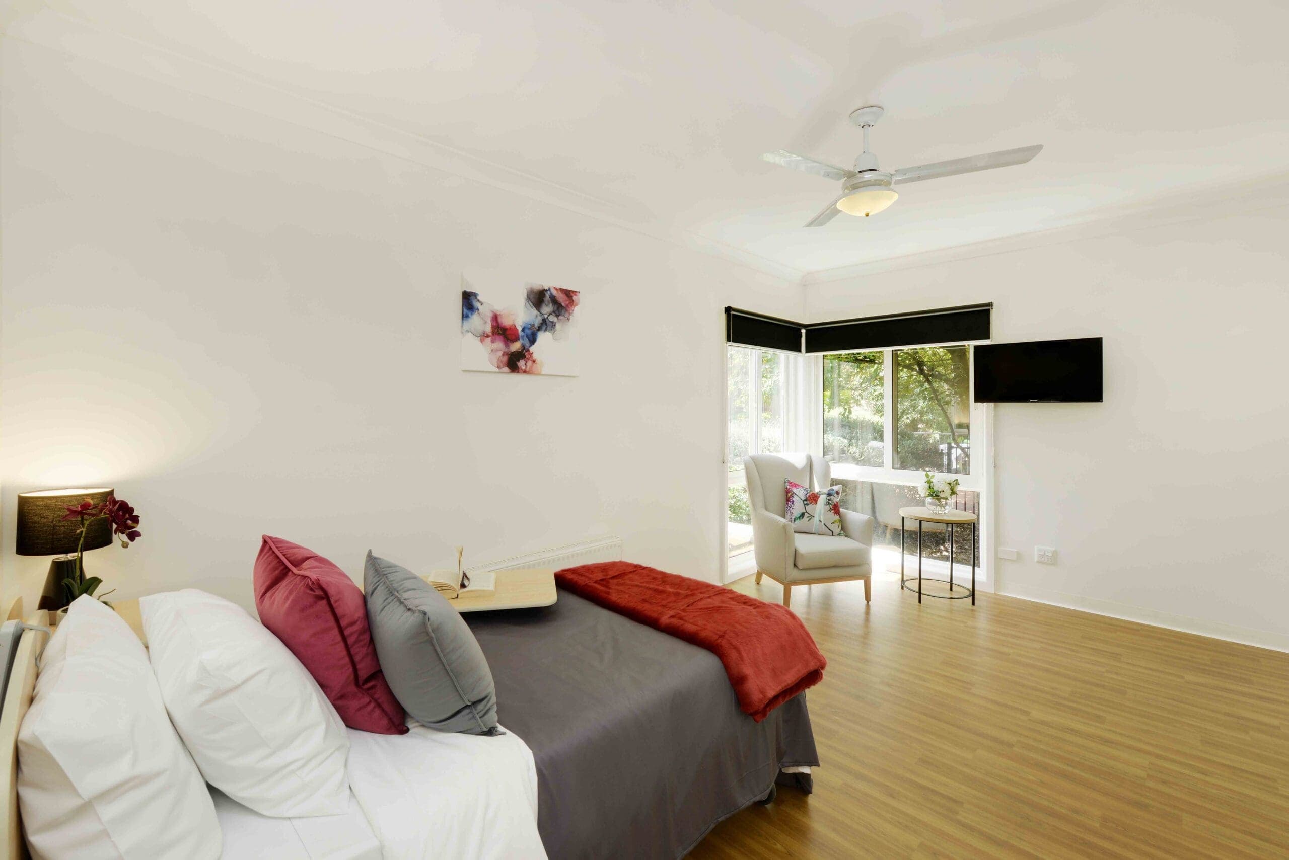 Forest Lodge Room with Grey Linen